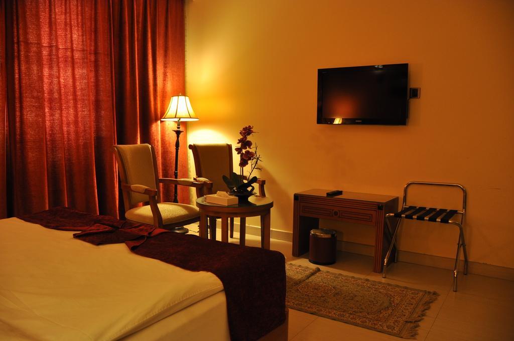 La Rosa Hotel By Brother International Masqat Buitenkant foto